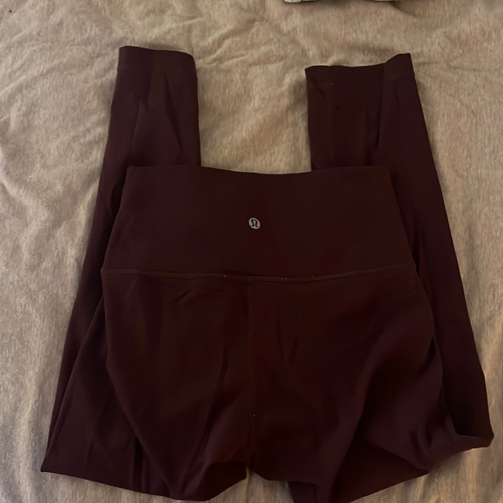 7/8 maroon lululemon leggings